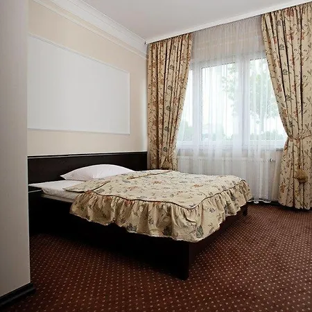 Panzió Wzgorze Toskanii Conferences & Restaurant 3*