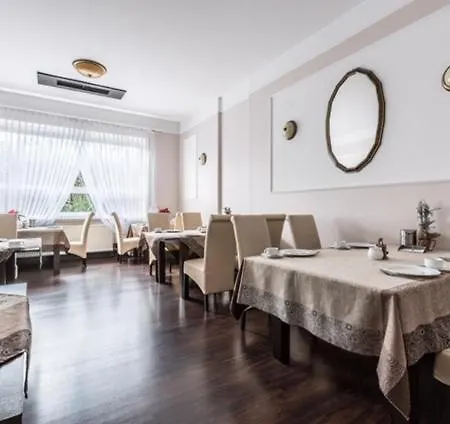 Bed & Breakfast Wzgorze Toskanii Conferences & Restaurant 3*