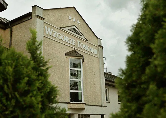 Wzgorze Toskanii Conferences & Restaurant فندق مبيت وإفطار 4*