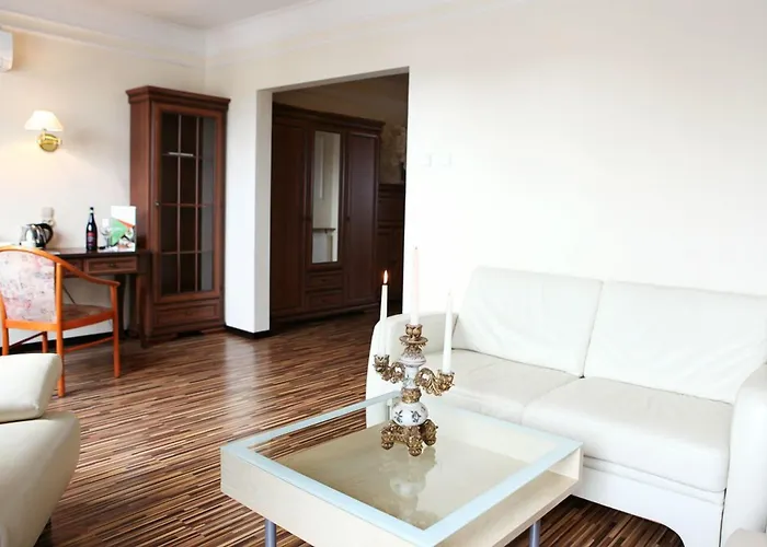 Wzgorze Toskanii Conferences & Restaurant Bed & Breakfast Przeźmierowo