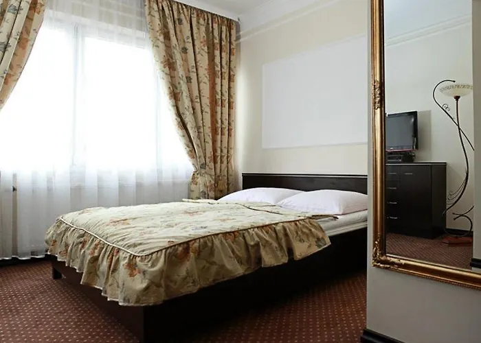 Wzgorze Toskanii Conferences & Restaurant شيشميروفو