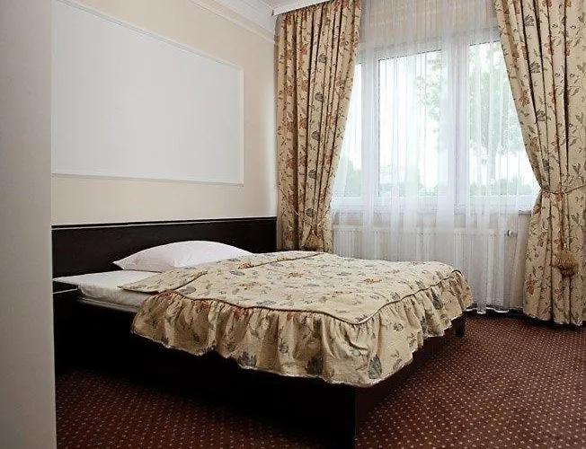 Bed & Breakfast Wzgorze Toskanii Conferences & Restaurant 4*